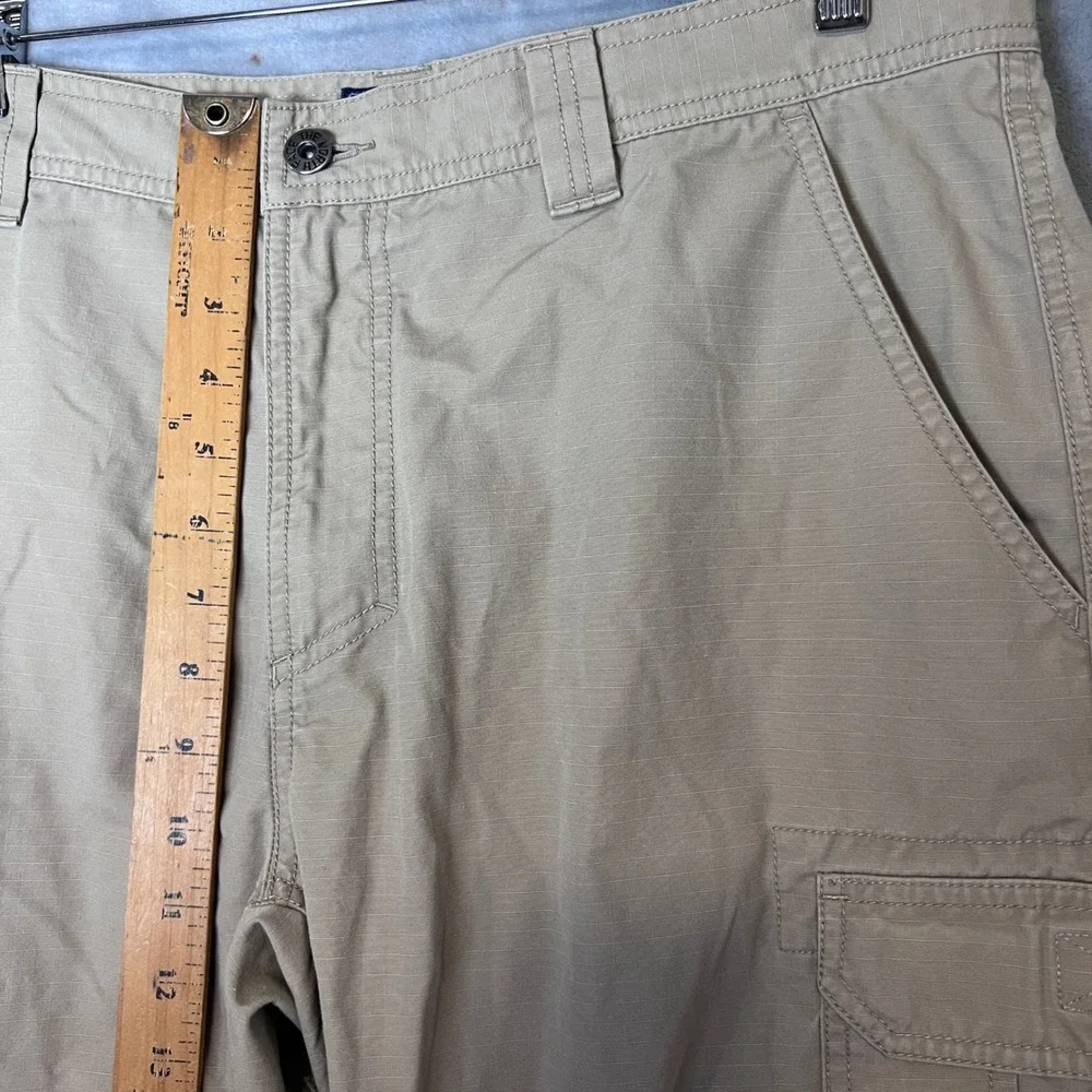 The North Face Mens Ripstop Cargo‎ Shorts Khaki Tan Hiking Outdoor Size 38